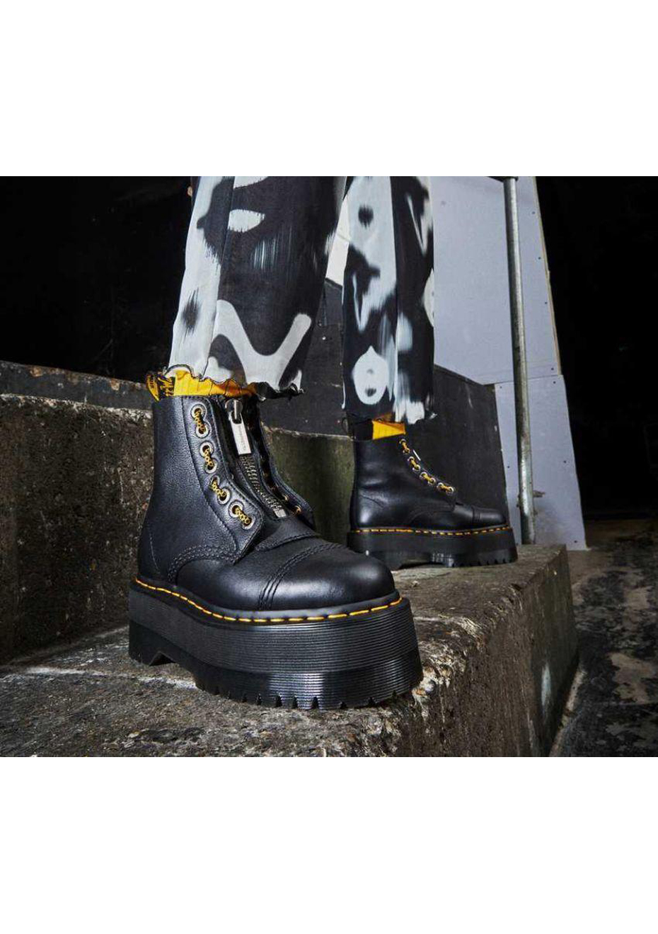 Dr martens sinclair cheap max