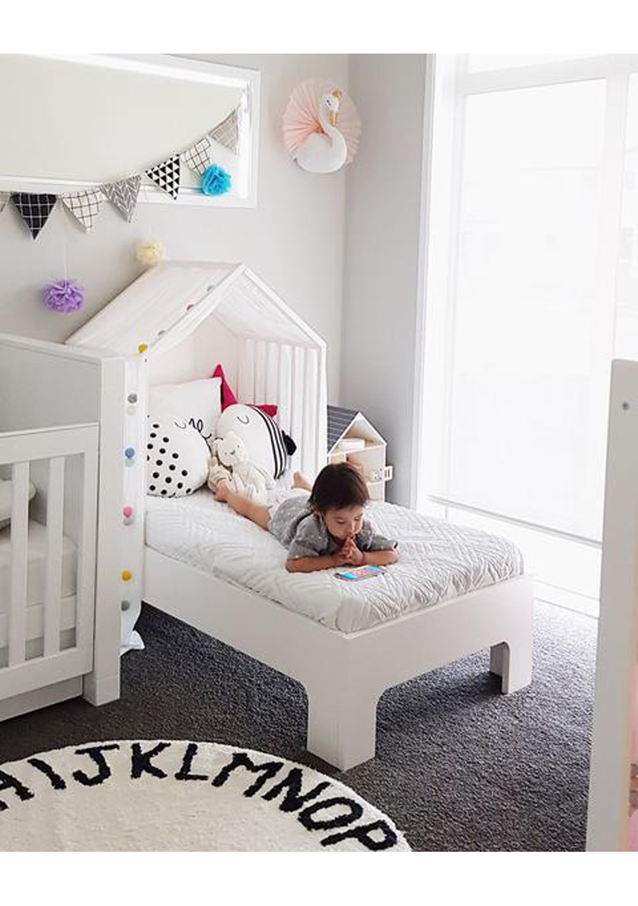 mini toddler bed